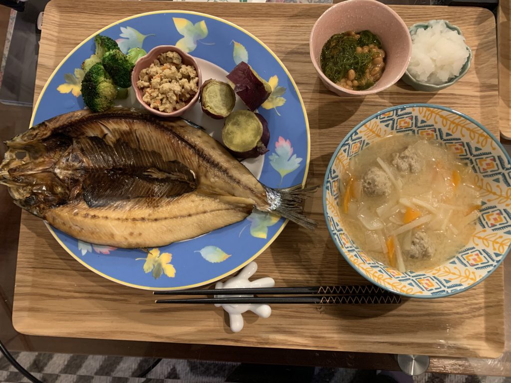 ニシン一夜干し／イワシつみれの味噌汁