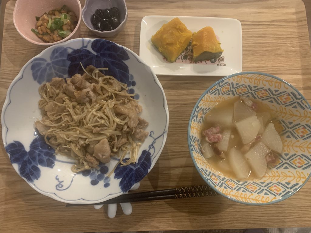 豚こまとエノキ炒め／かぼちゃ塩バター煮／大根ベーコンのコンソメ煮