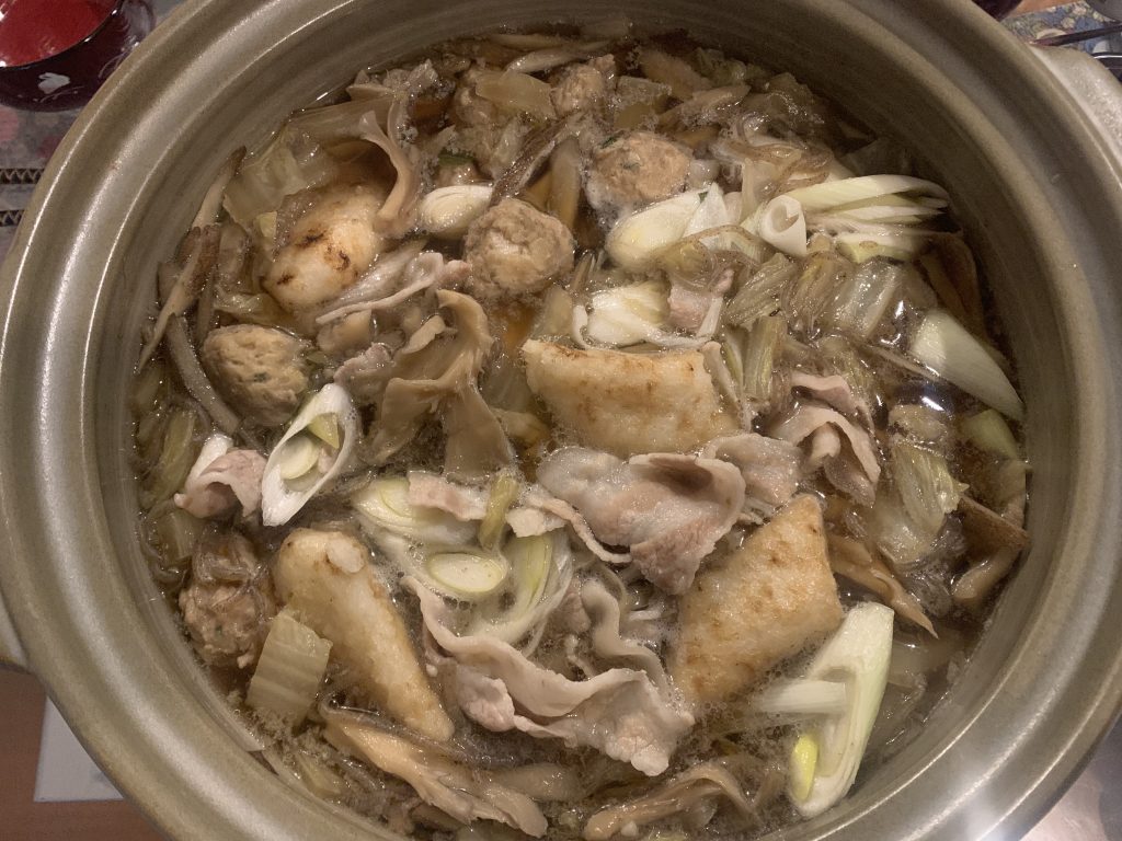 鶏団子ときりたんぽの鍋