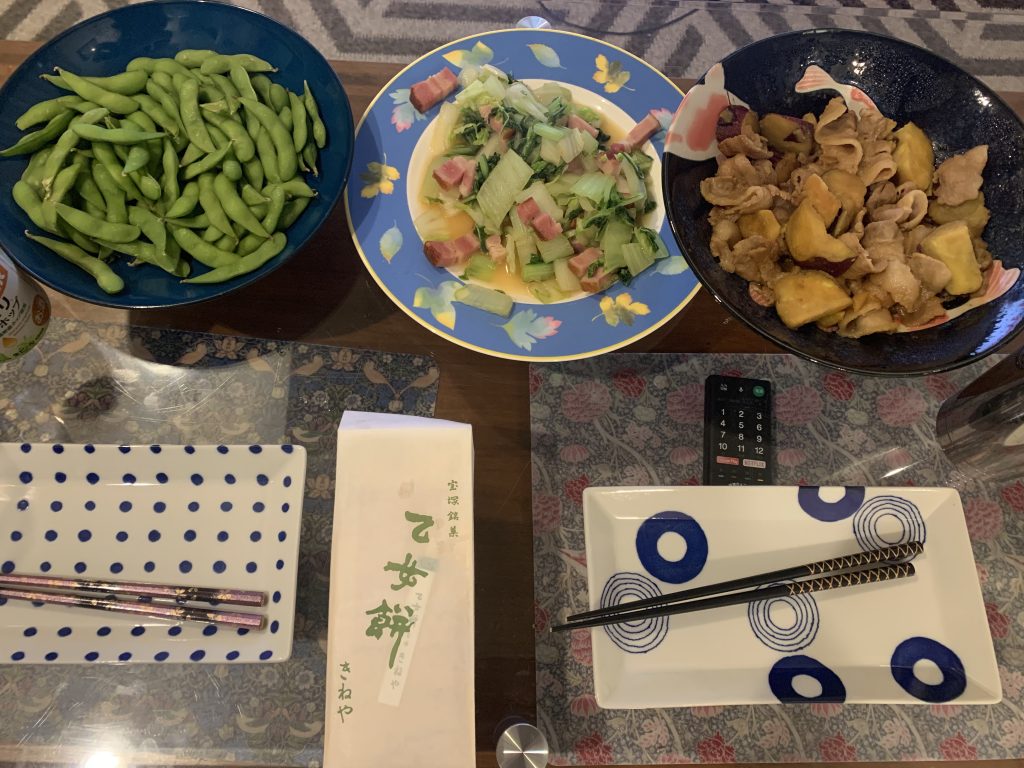 金曜の酒のつまみ　さつまいもと豚バラの照り炒め　白菜ベーコンのペペロン炒め