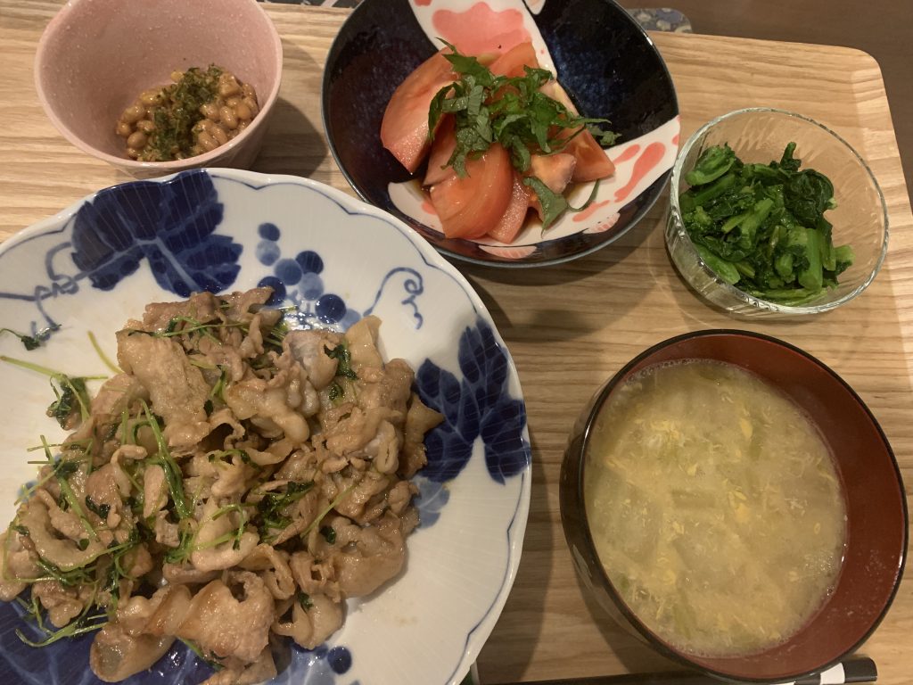 豆苗と豚バラオイスターソース炒め